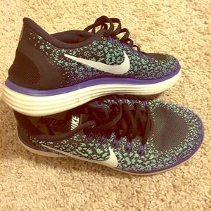 Nikes - only worn once