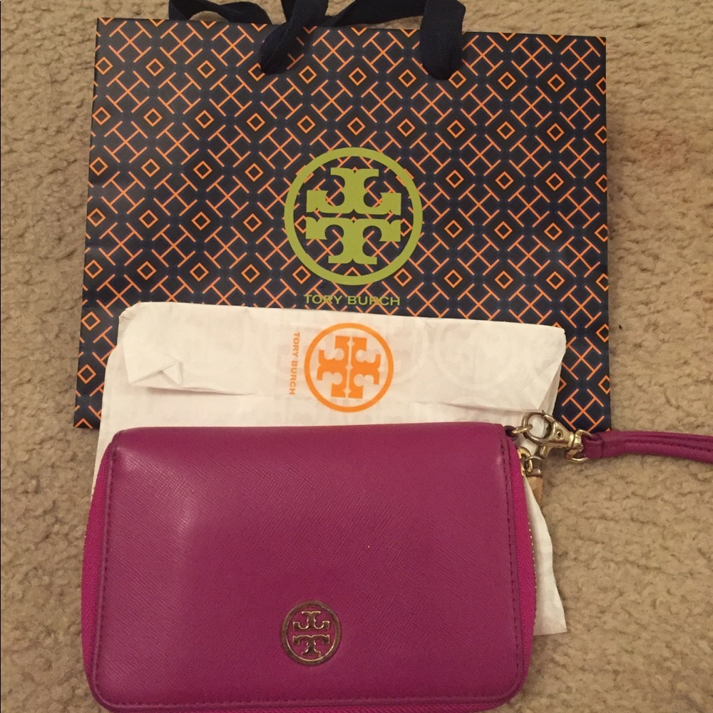 Tory burch Robinson smart phone wallet