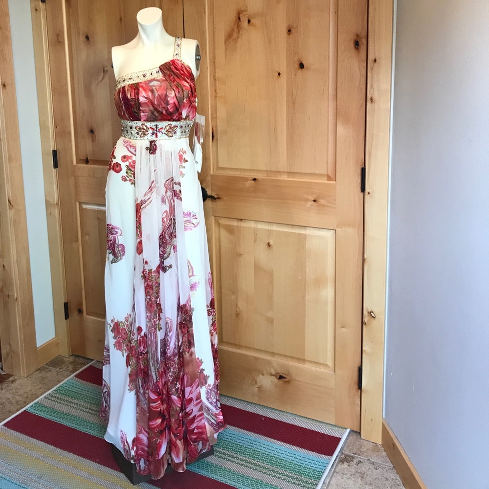 Floral print white dress with sequins