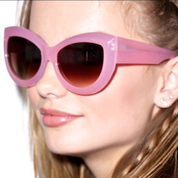 Wildfox Accessories - Wildfox Kitten Sunglasses