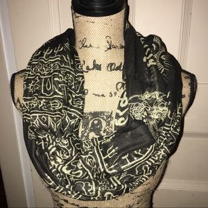 Black and Tan scarf