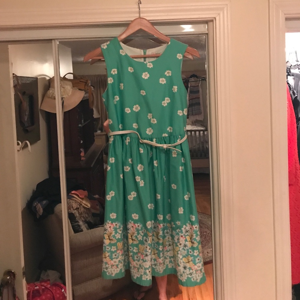 Girls dress