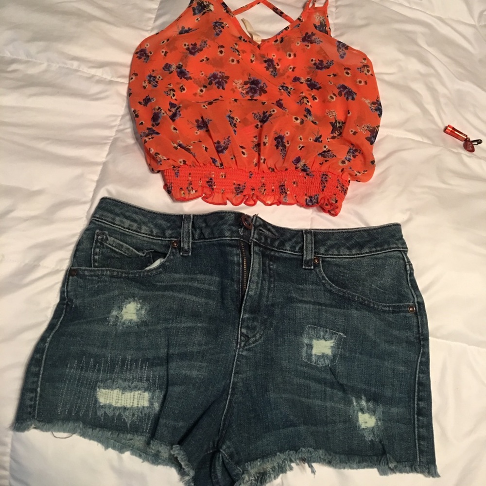 Cute half tank, super cute with shorts!