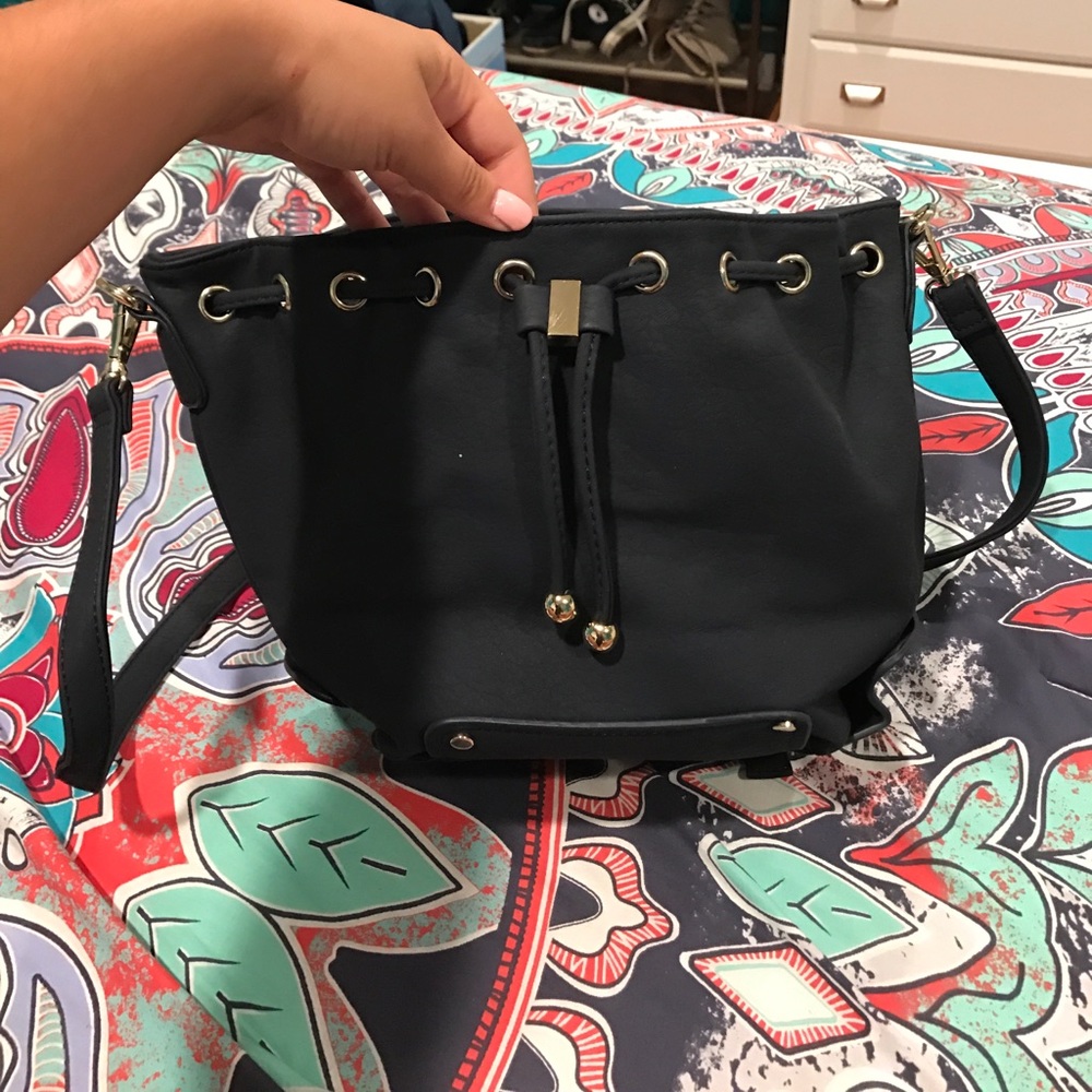Navy cross body bag