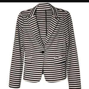 EXPRESS Black & White striped blazer. Size M
