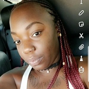 Meet your Posher, Kenyawni