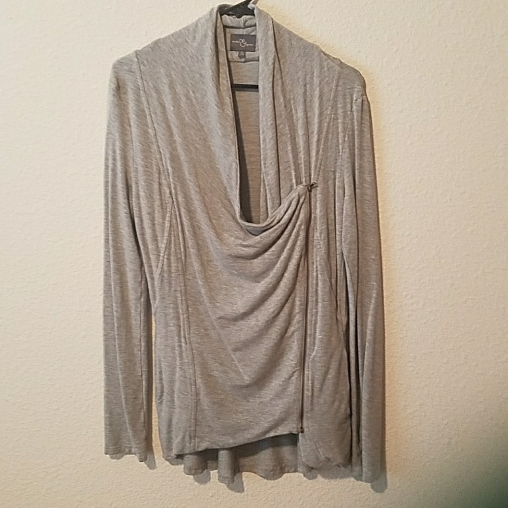 Gray, soft, shrug with zipper