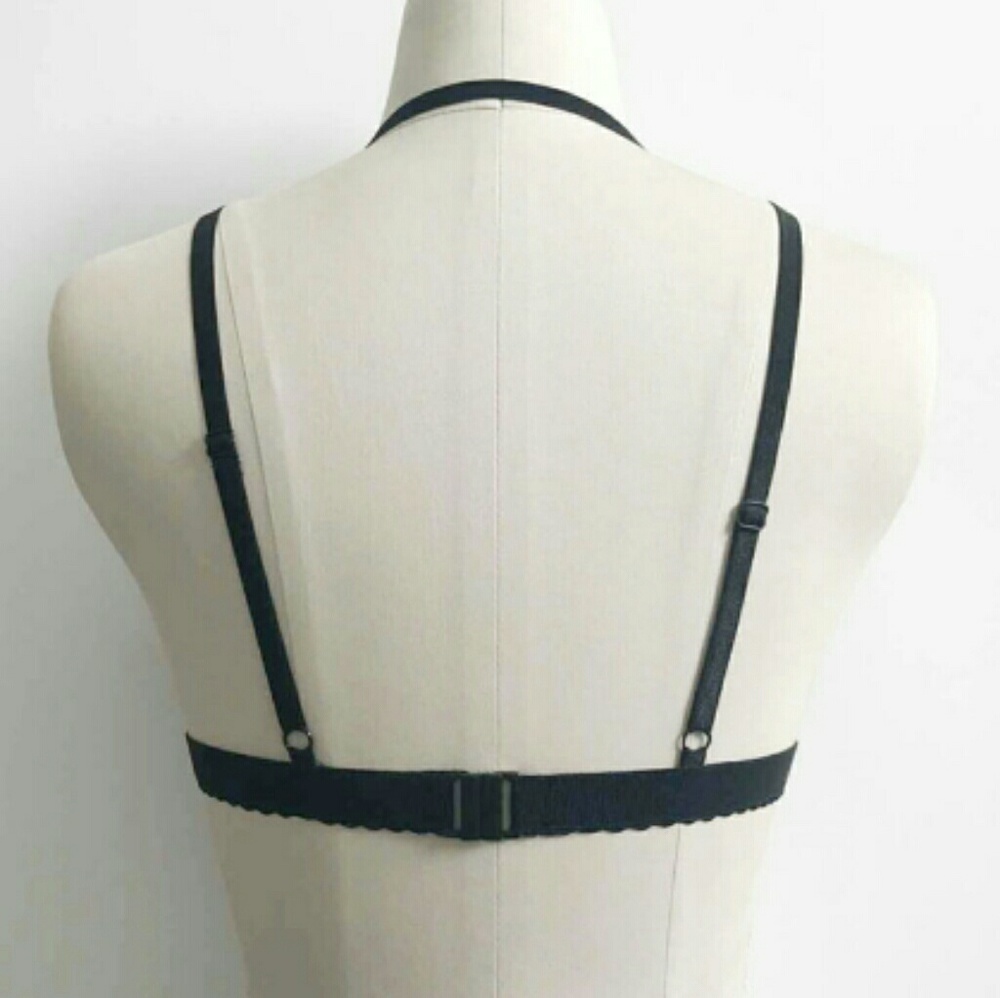 Sexy Embroidered Rose Harness Bra - Picture 3 of 5