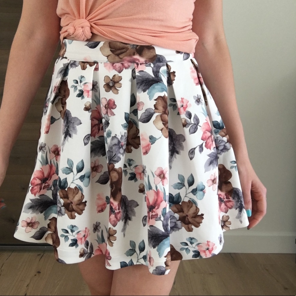 Nasty Gal Floral scuba mini skirt NWOT 