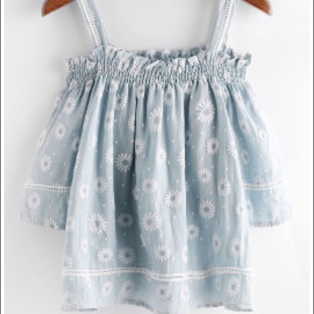 NWOT baby blue and white sunflower shirt size S