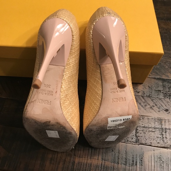 Authentic Fendi shoes. - Picture 4 of 8