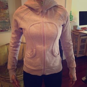Lululemon lavender hoodie. New. 6. Warm.