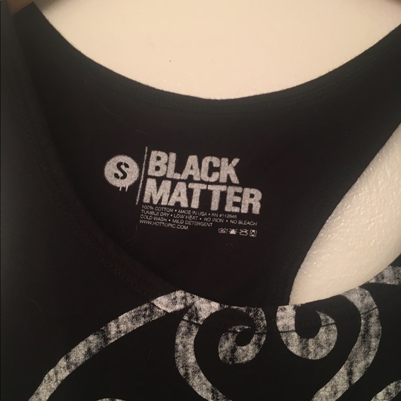 Edgy skull tank top ☠️ - Picture 3 of 3