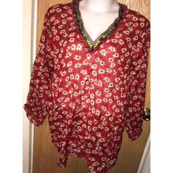 Velzera Tops - ⬇️Red floral fringe trim top
