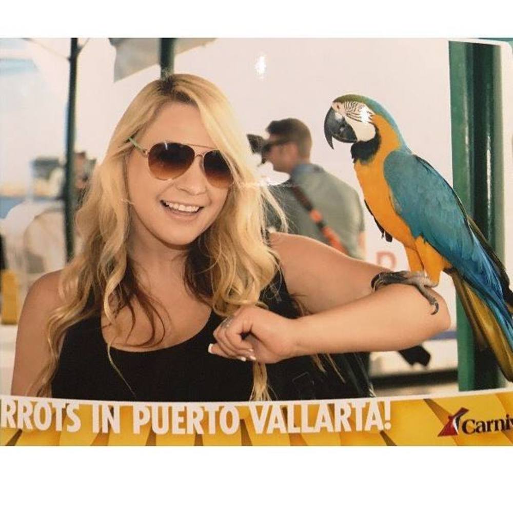 Meet your Posher, Alexandra