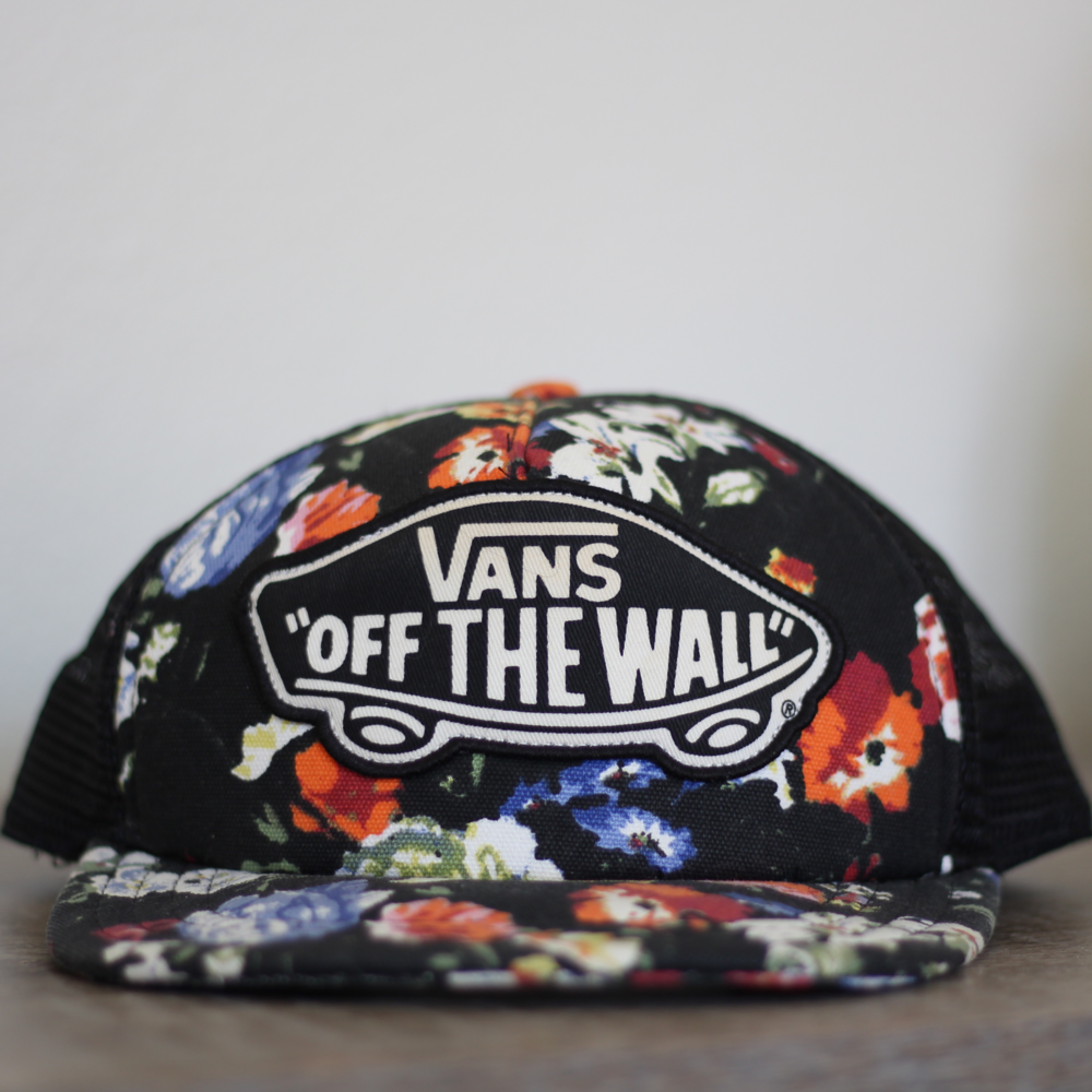 ☀️ Vans Women's Trucker Hat
