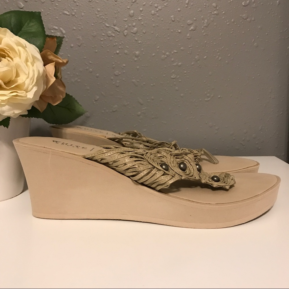 White House Black Market Thong Wedge Sandals