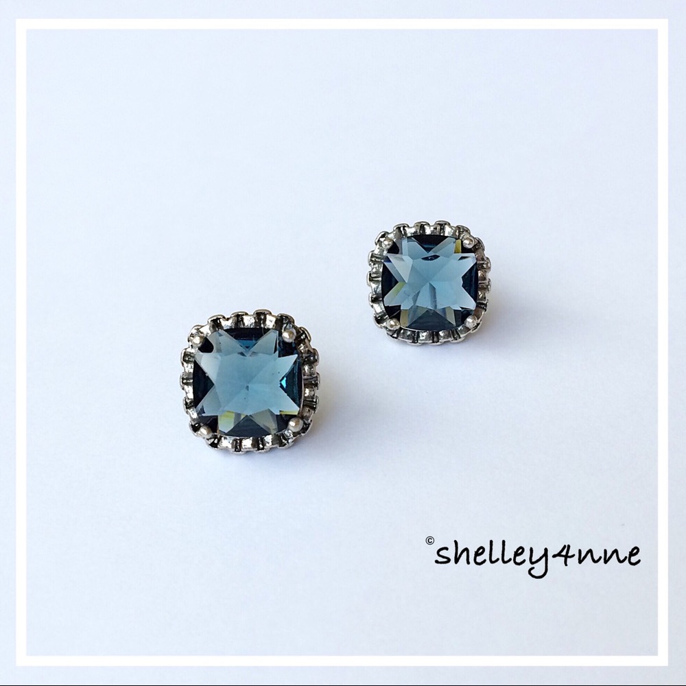 Navy Statement Studs - Picture 1 of 3