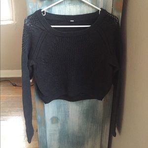 Lululemon- Crop Sweater