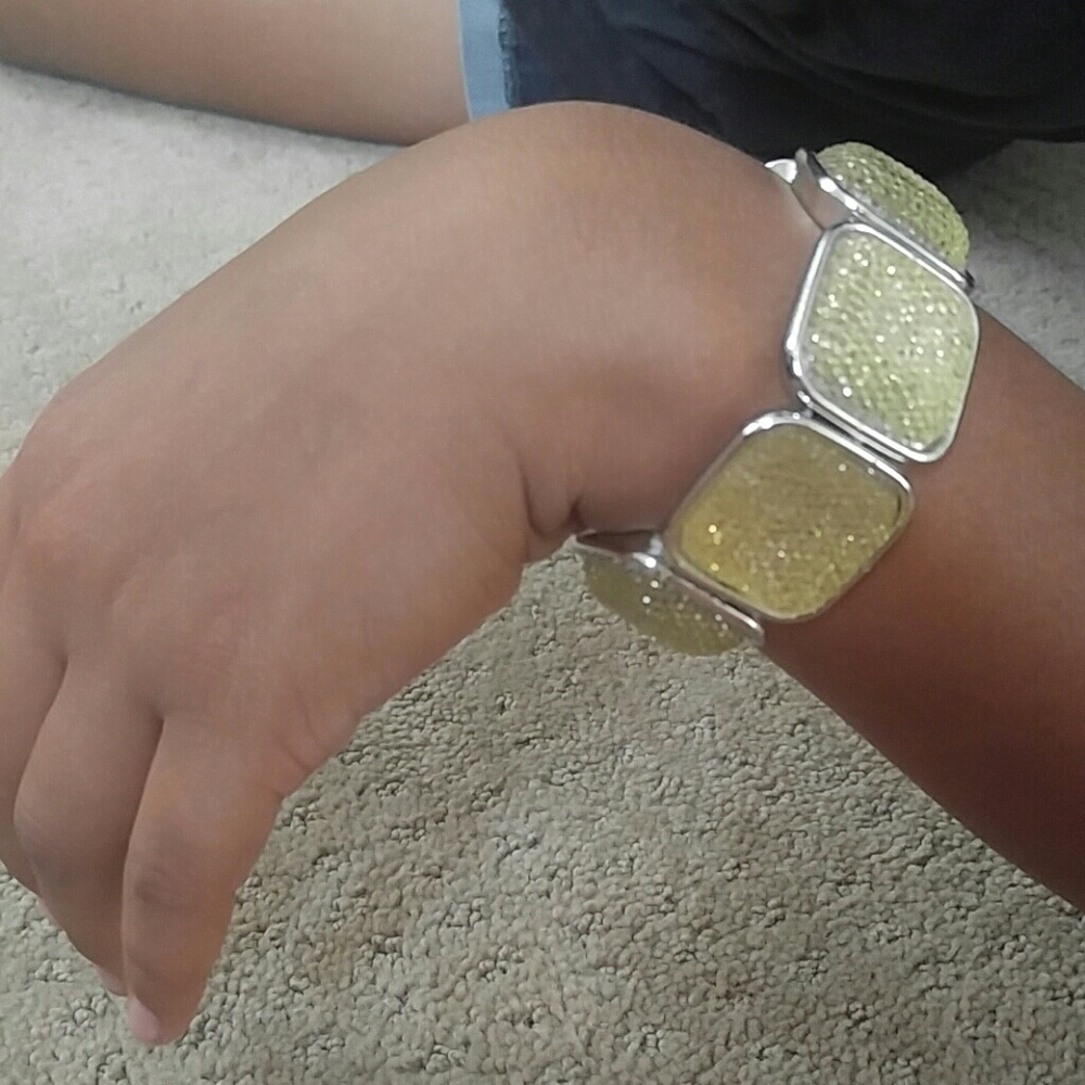 Bracelet