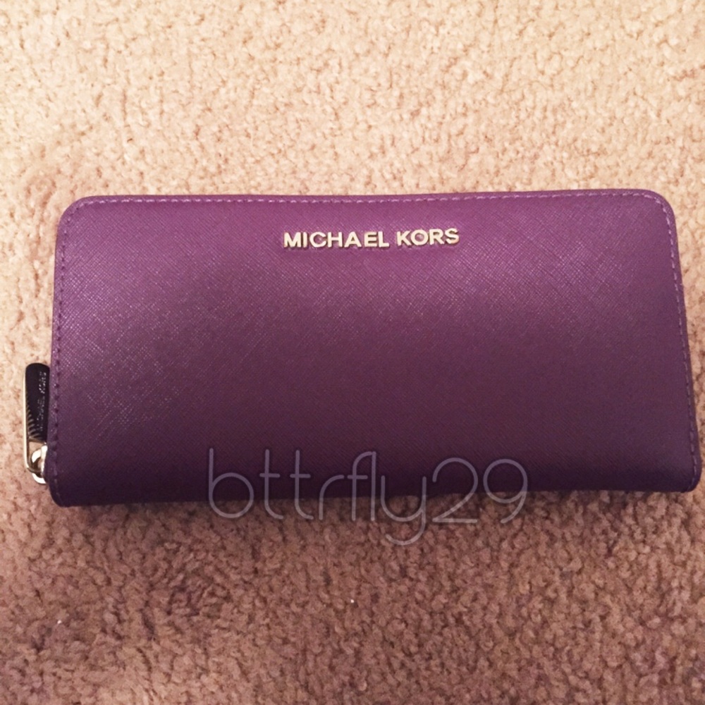 💜 Purple Michael Kors Continental Wallet 💜