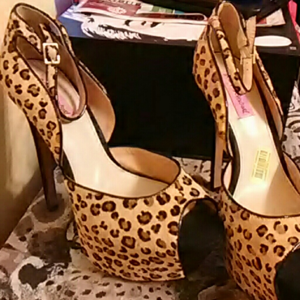 Betsey stilletos