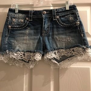 Miss Me Lace Trim Stretch Short