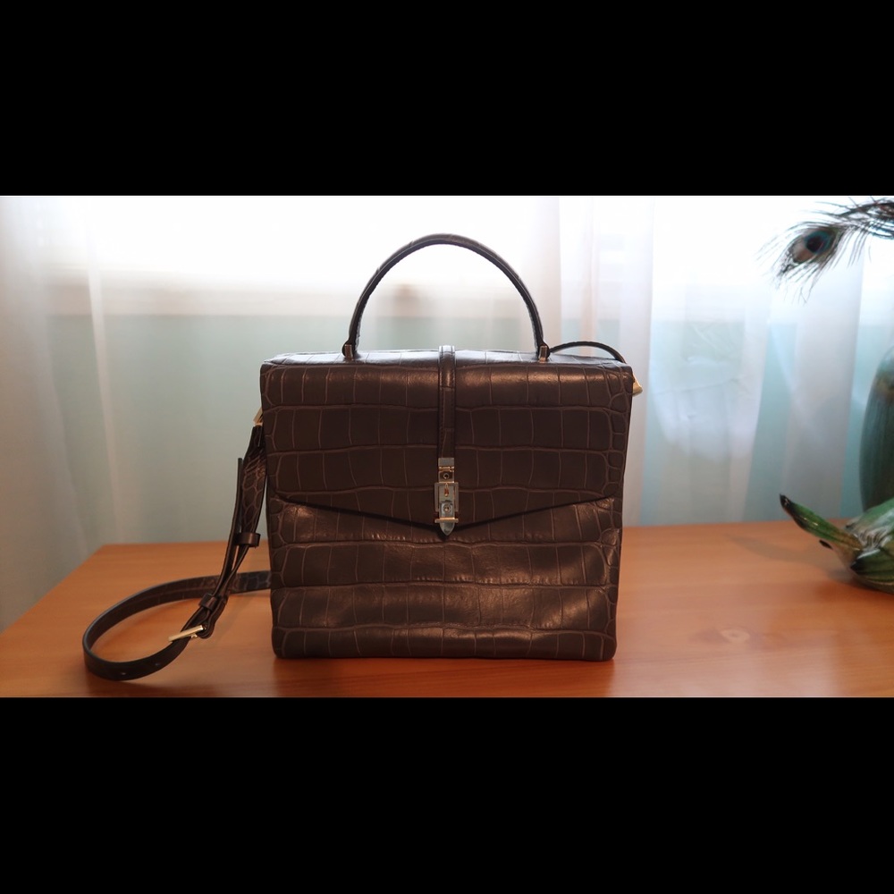 Kate Spade New York Women's Lansing Way Samara