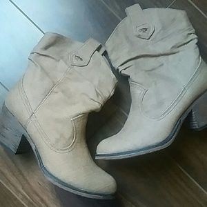 Rocket Dog Western Boot