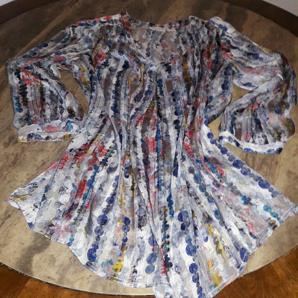 Beautiful Long sleeve blouse top