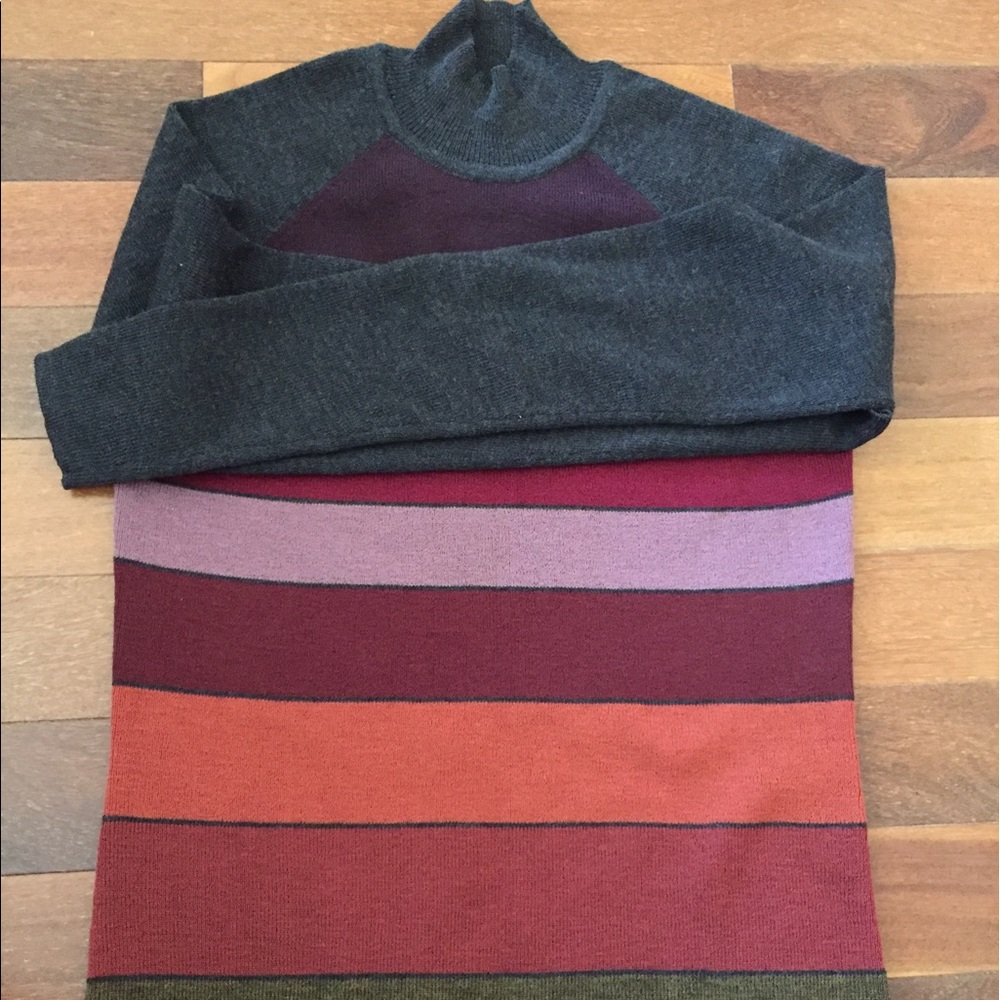 Banana Republic 100% Merino Wool Fitted Sweater
