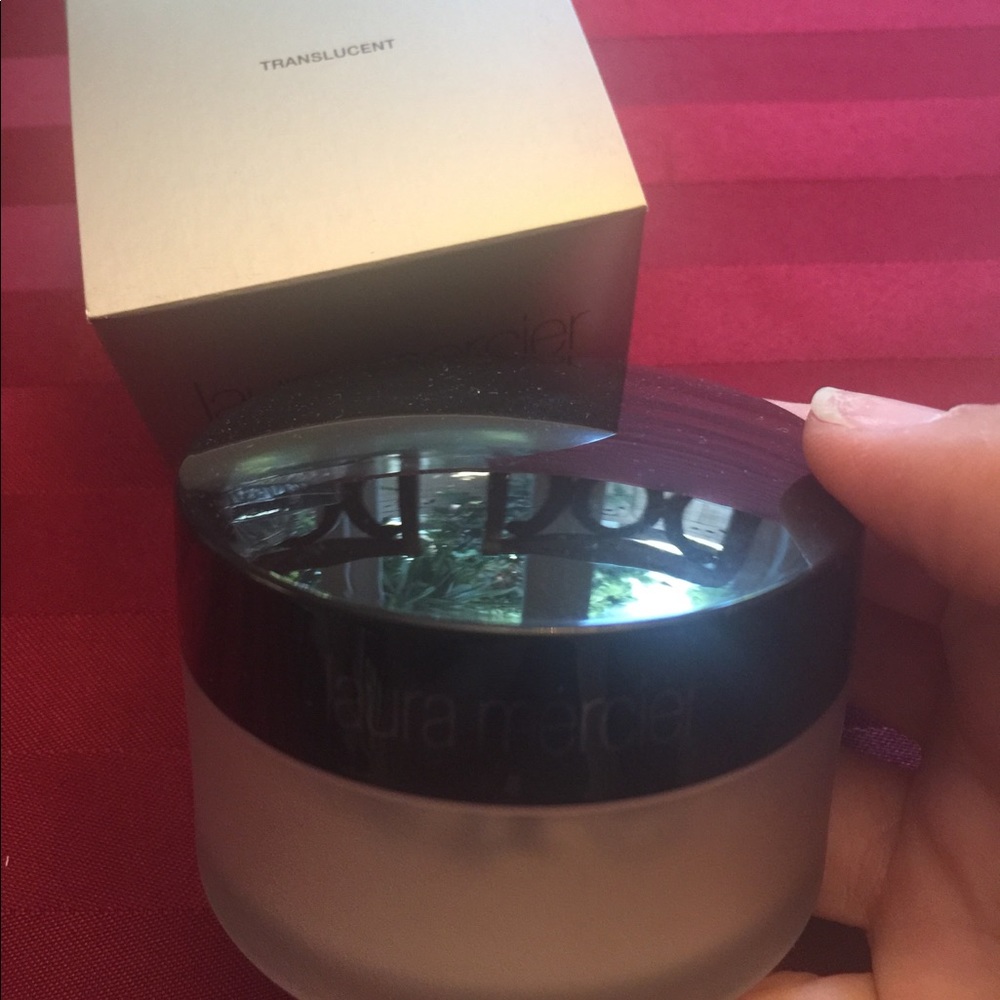 Brand New Laura Mercier Translucent Powder
