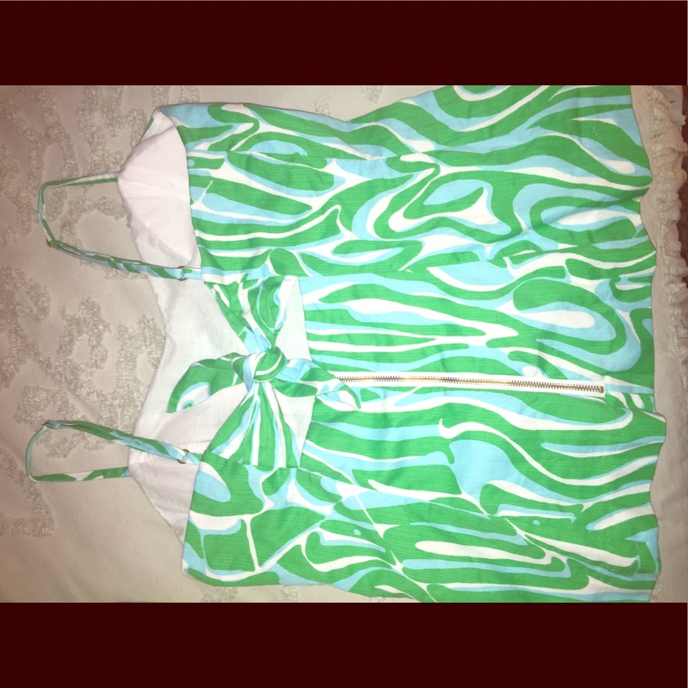 Lily Pulitzer Adorable tie back angelfish tank