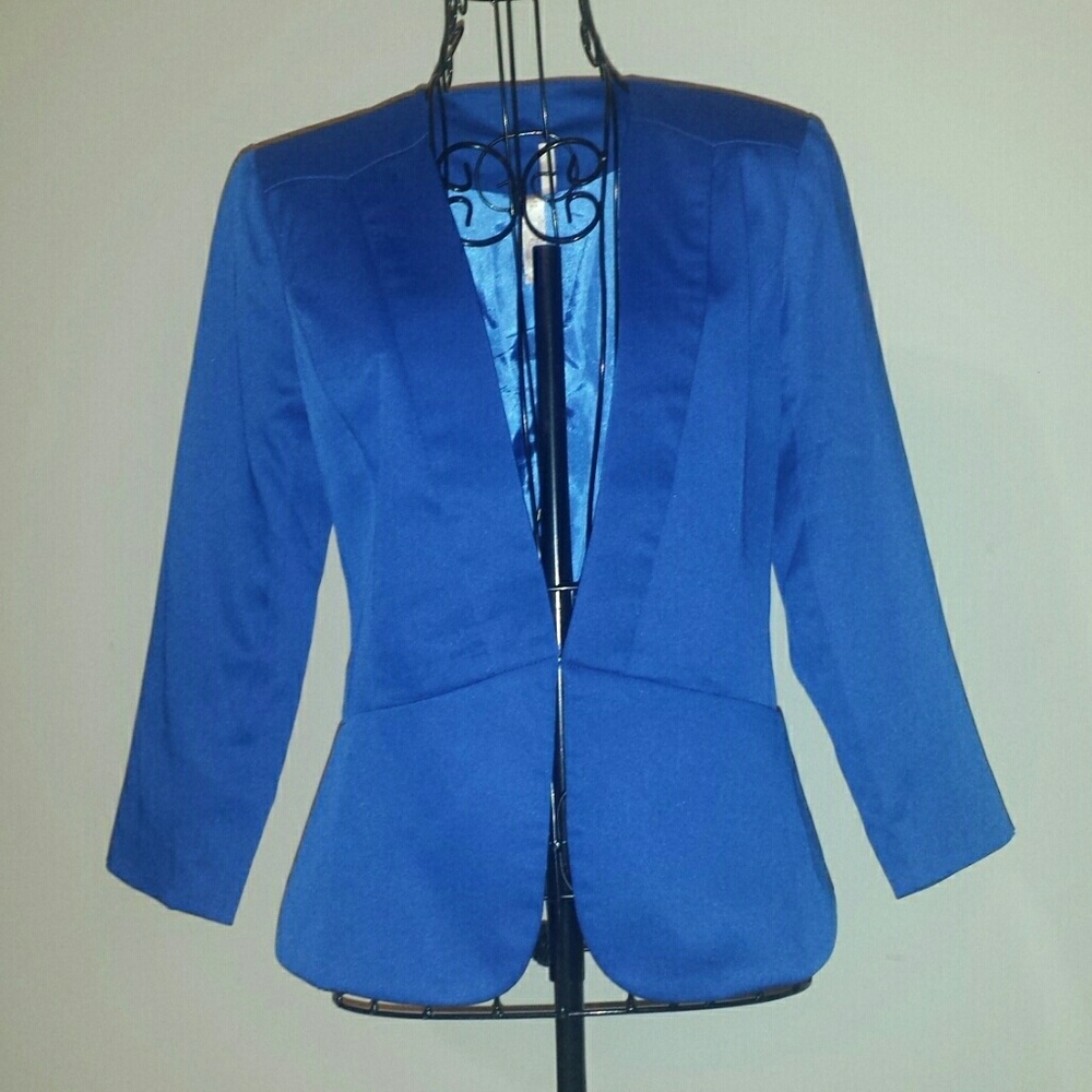 Sapphire blue fitted blazer 3/4 sleeves