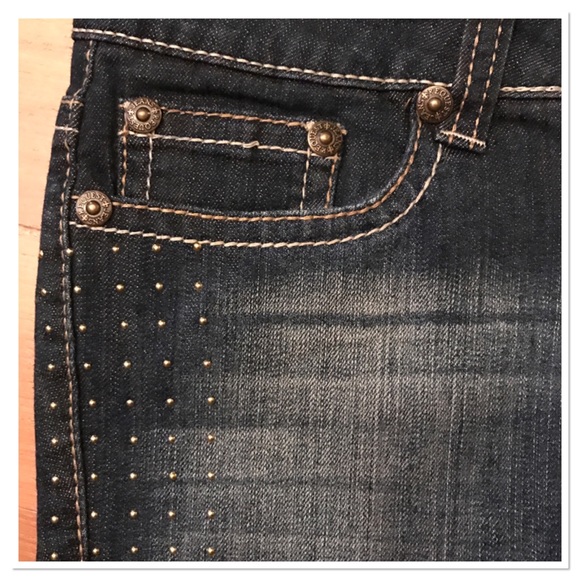 Request Jeans 5 pocket Denim Shorts - Picture 5 of 6