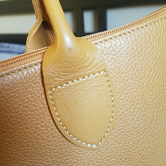 *SOLD* Longchamp leather handbag Rare!! - Picture 5 of 8