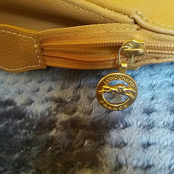 *SOLD* Longchamp leather handbag Rare!! - Picture 7 of 8