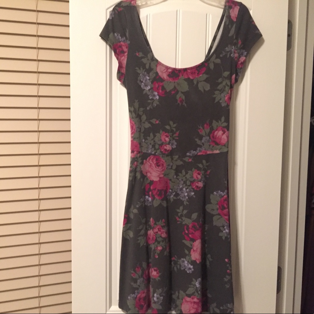 Floral skater dress *sold*