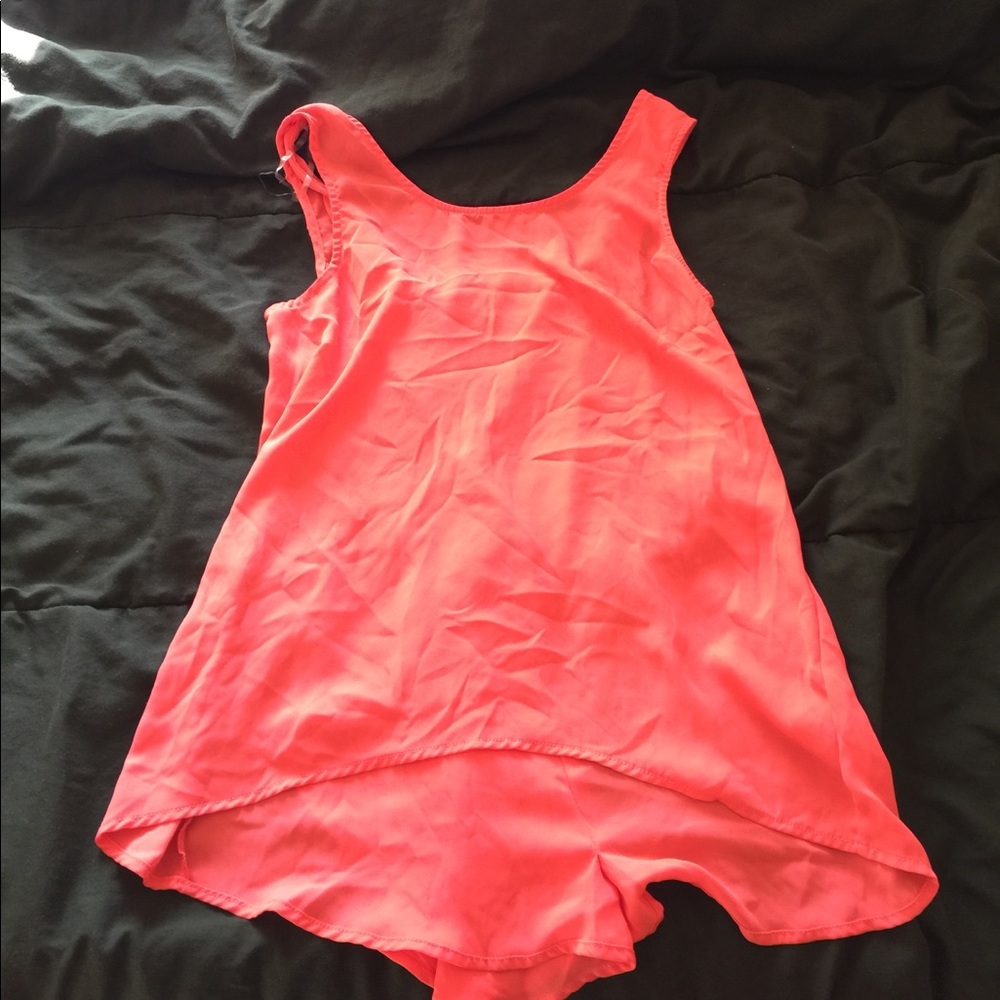 Bow back top