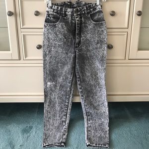 Vintage Acid Wash High Waisted Jeans