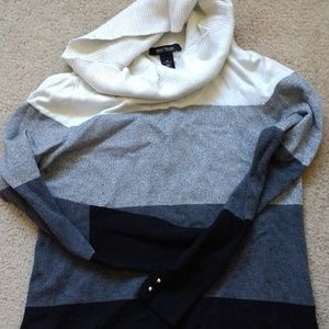 White house black market medium turtleneck