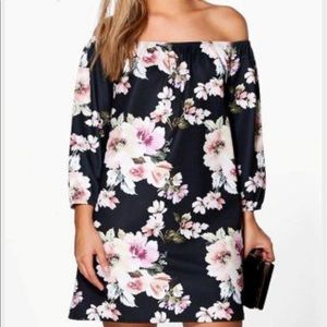 NWT BOOHOO PLUS FLORAL DRESS SZ 20