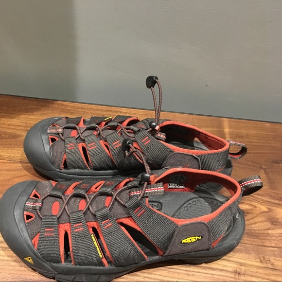Keen sandal