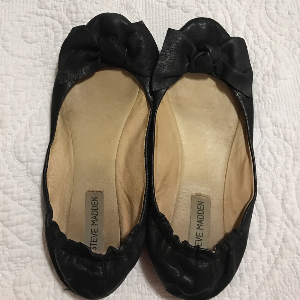 Steve Madden soft leather bow flats