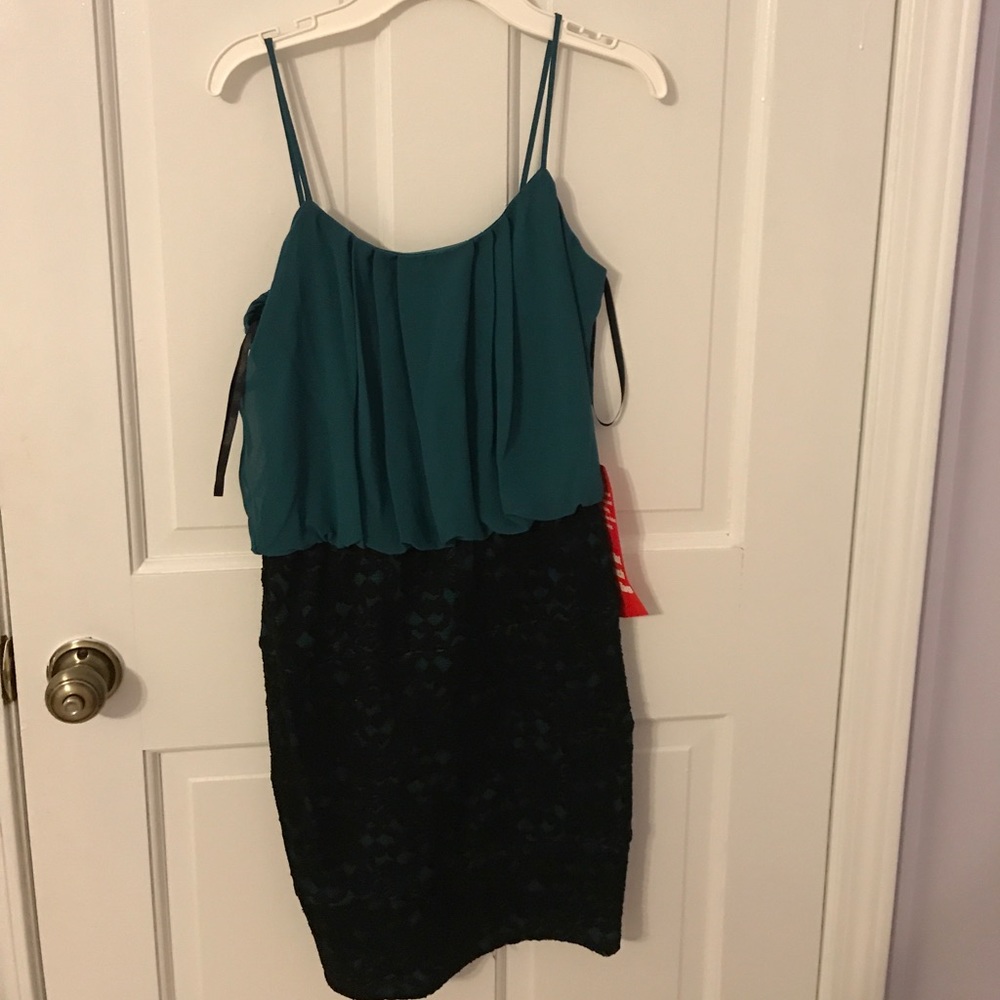 Forest green top of dress with spaghetti straps