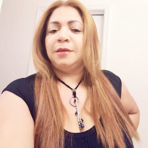 Meet your Posher, Ines