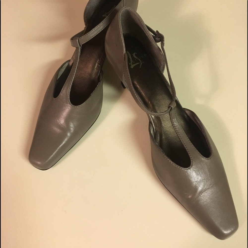 Brand New Life Stride T-Strap heels