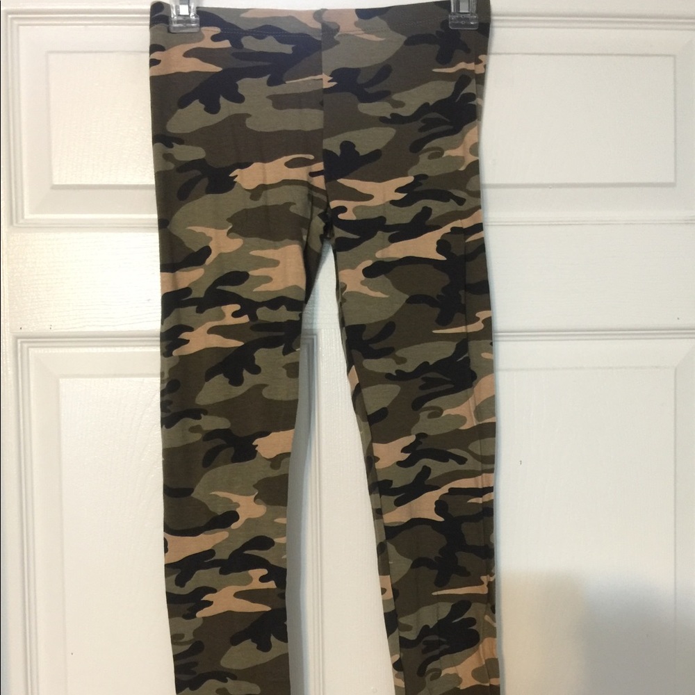 Forever 21 army print leggings
