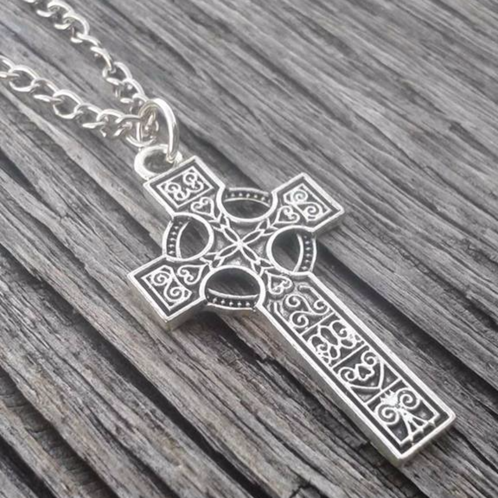SOLD Celtic Cross Necklace - Picture 1 of 1