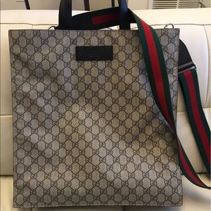 Sold to fashionphile.